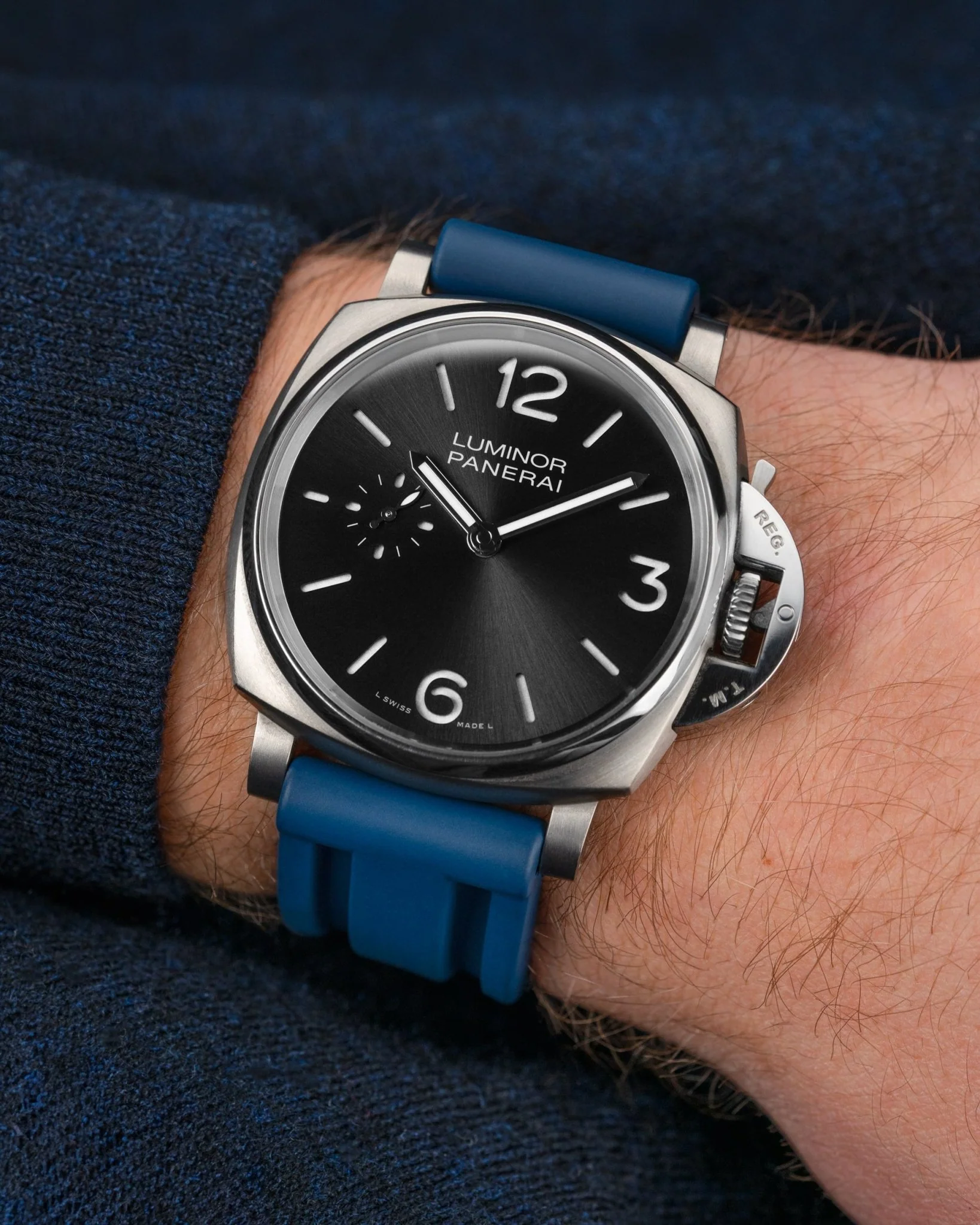 FKM Rubber Straps for Panerai Submersible - Image 10