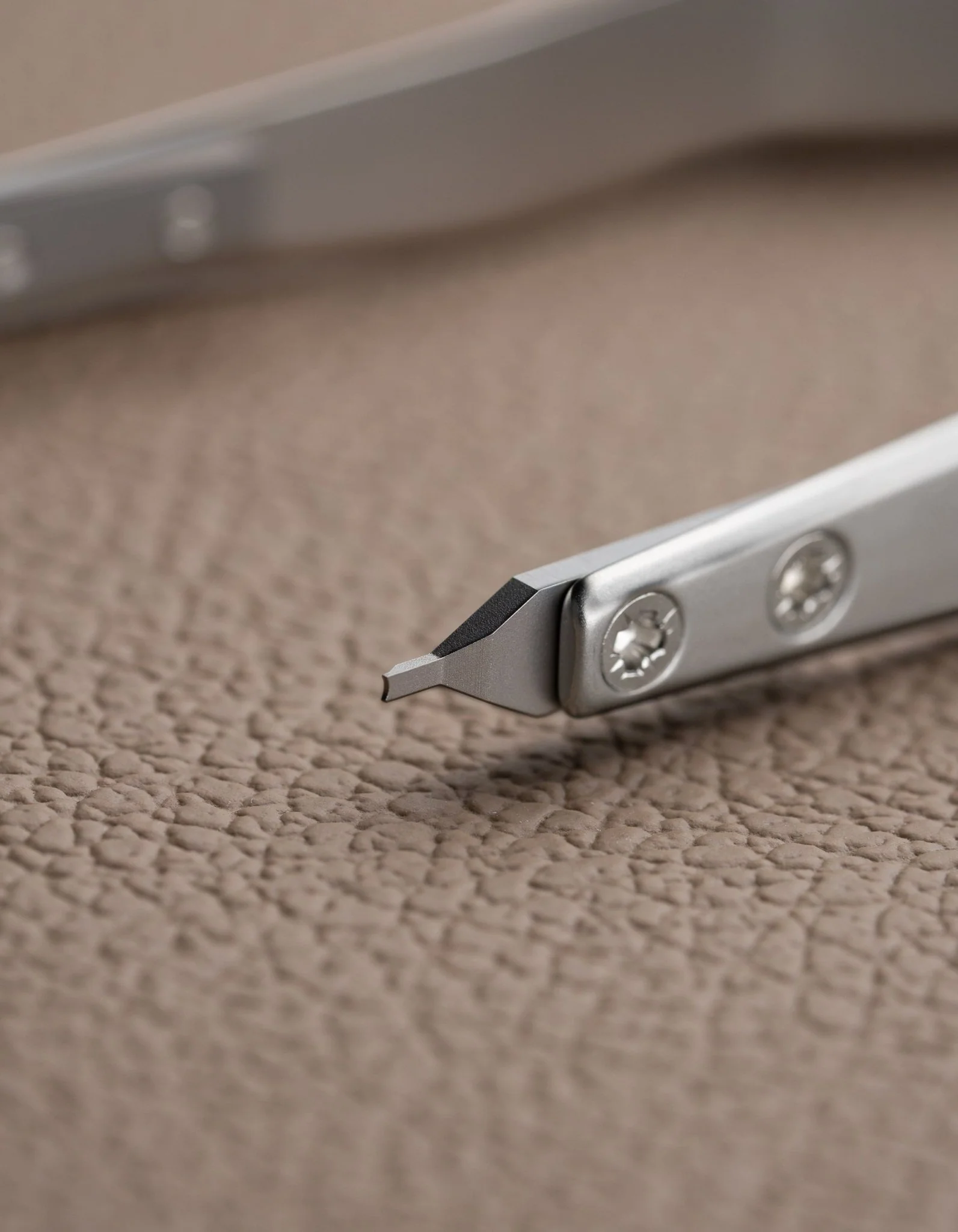 Bergeon 7825 Spring Bar Tweezer - Image 3