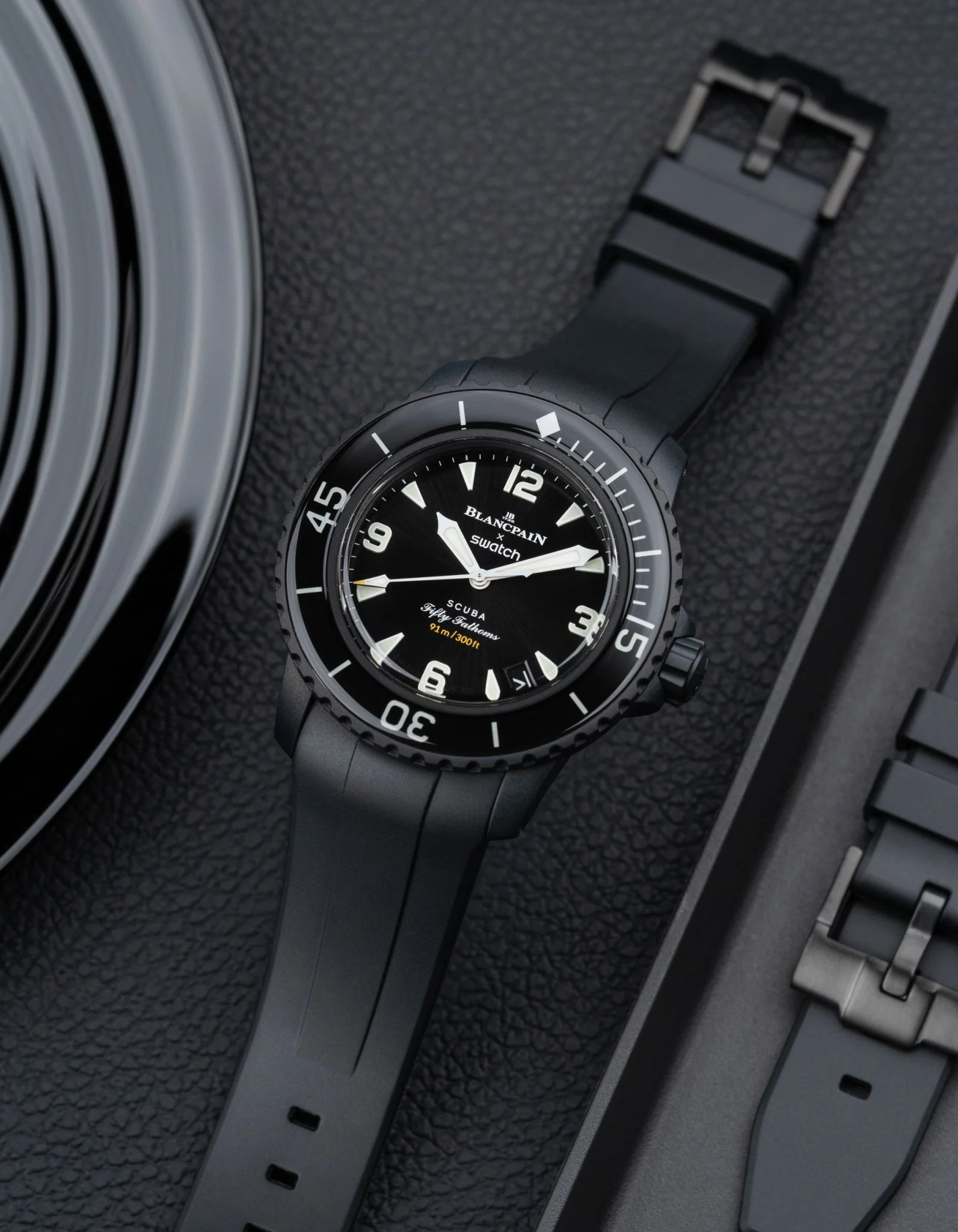 Curved Rubber Strap for Blancpain X Swatch - Black - Image 7