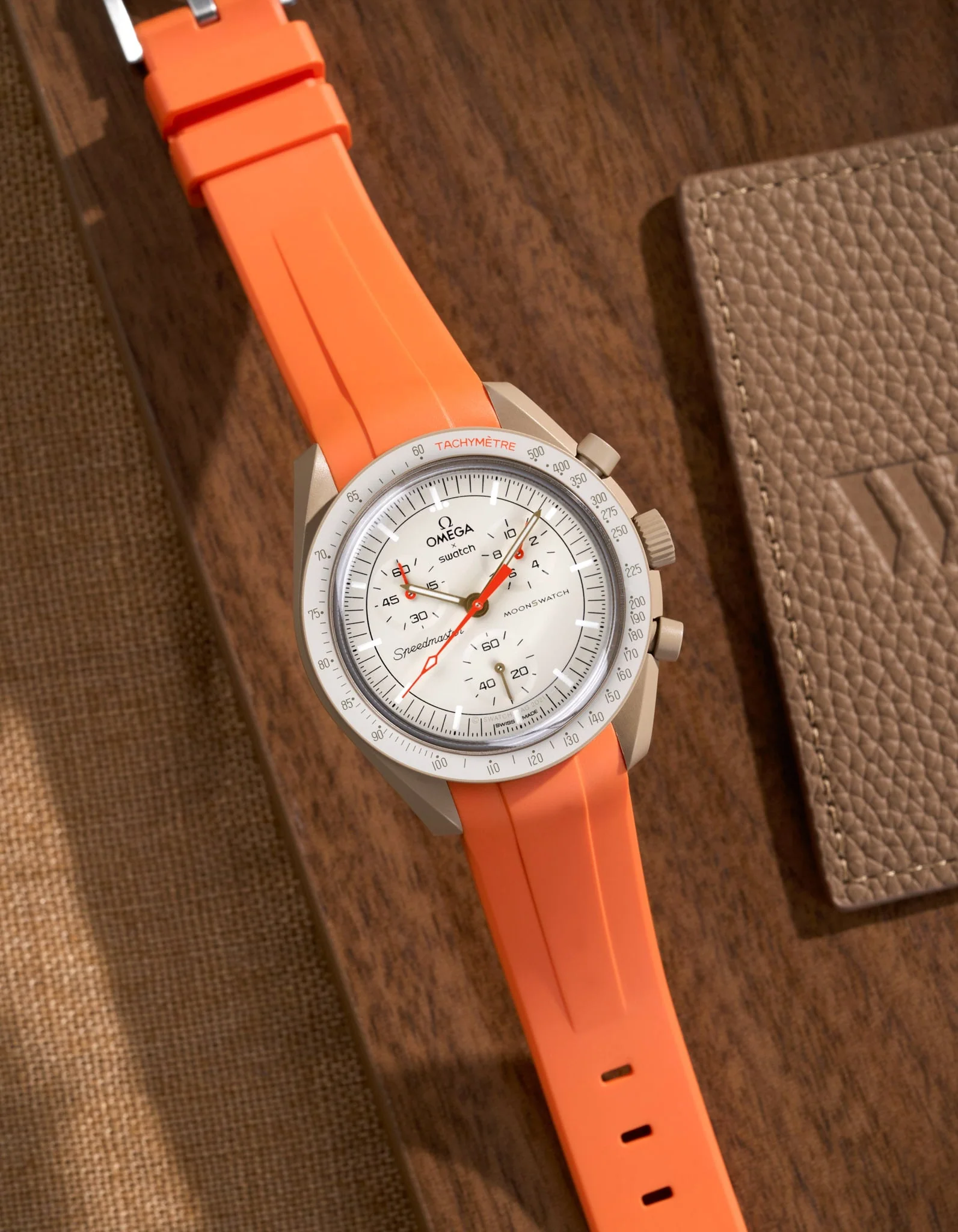 Curved Rubber Strap - Orange - Image 3