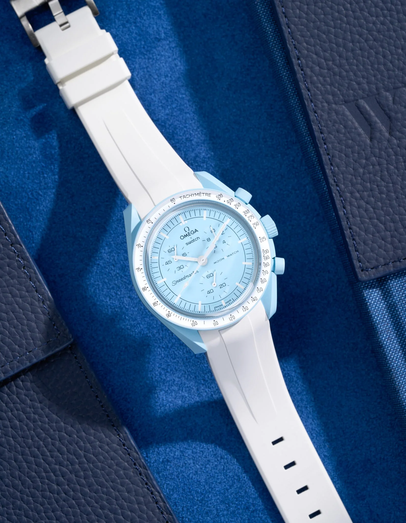Curved Rubber Strap - White - Image 5