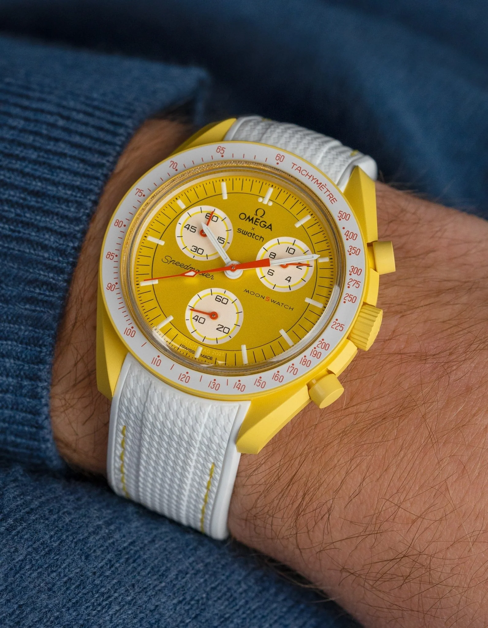 Curved Vertech Rubber Strap - White & Yellow Stitches - Image 3