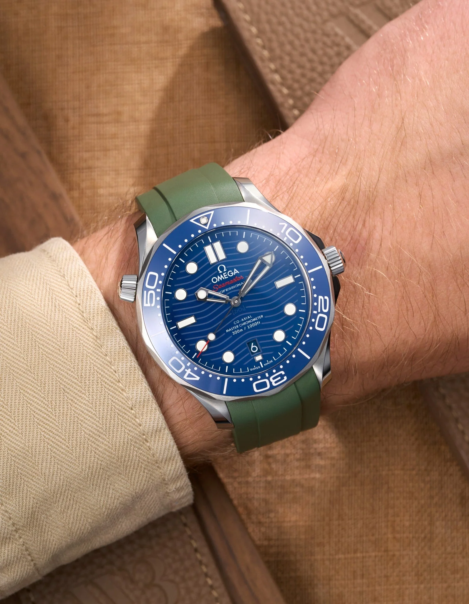 FKM Rubber Strap for Omega Seamaster 300 Diver - Military Green - Image 4