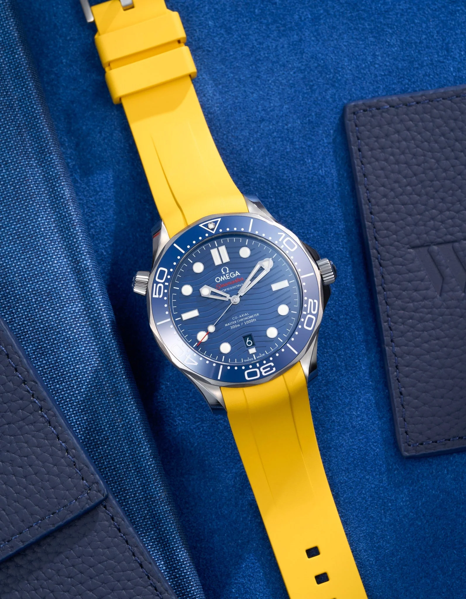 FKM Rubber Strap for Omega Seamaster 300 Diver - Yellow - Image 3