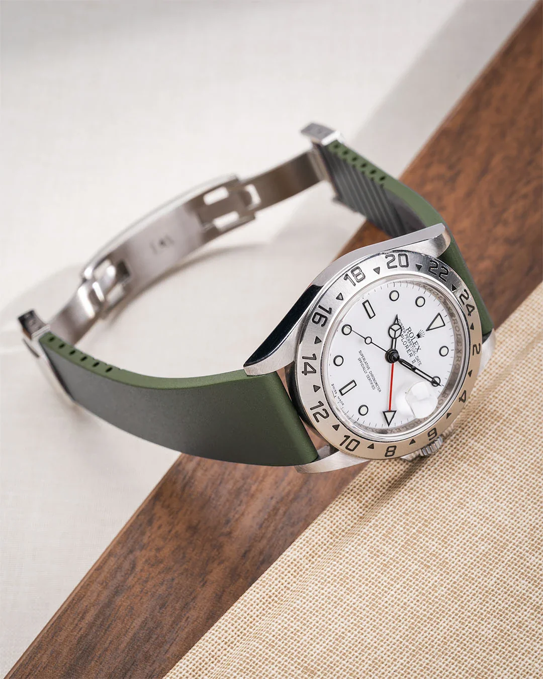 CTS FKM Rubber Strap 18-22mm - Image 13