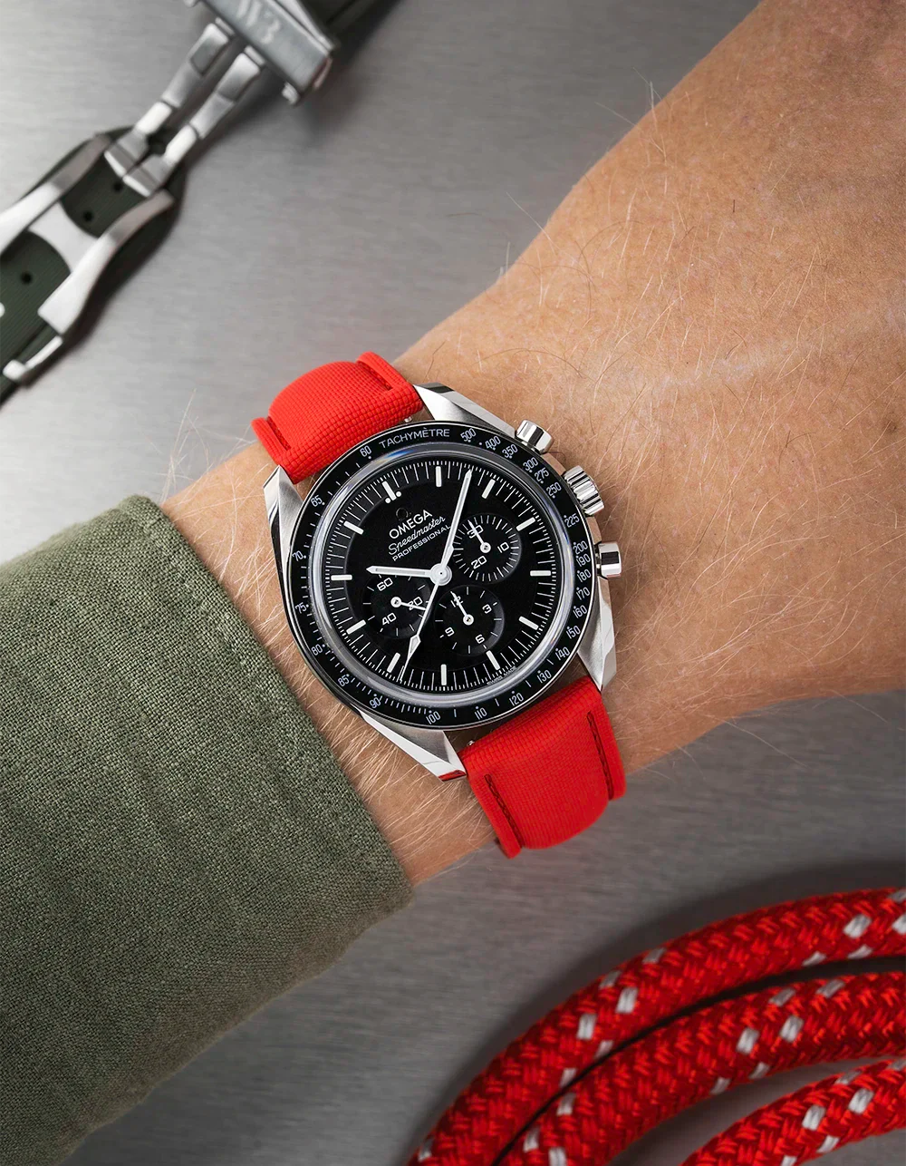 Red Sailcloth FKM Rubber Strap With Deployant Clasp 18mm-22mm - Image 4