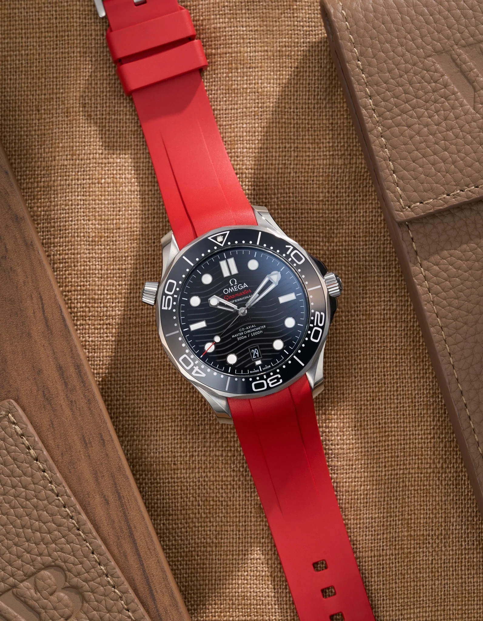 Rubber Strap for Omega Seamaster Diver 300 42mm Black - Image 21