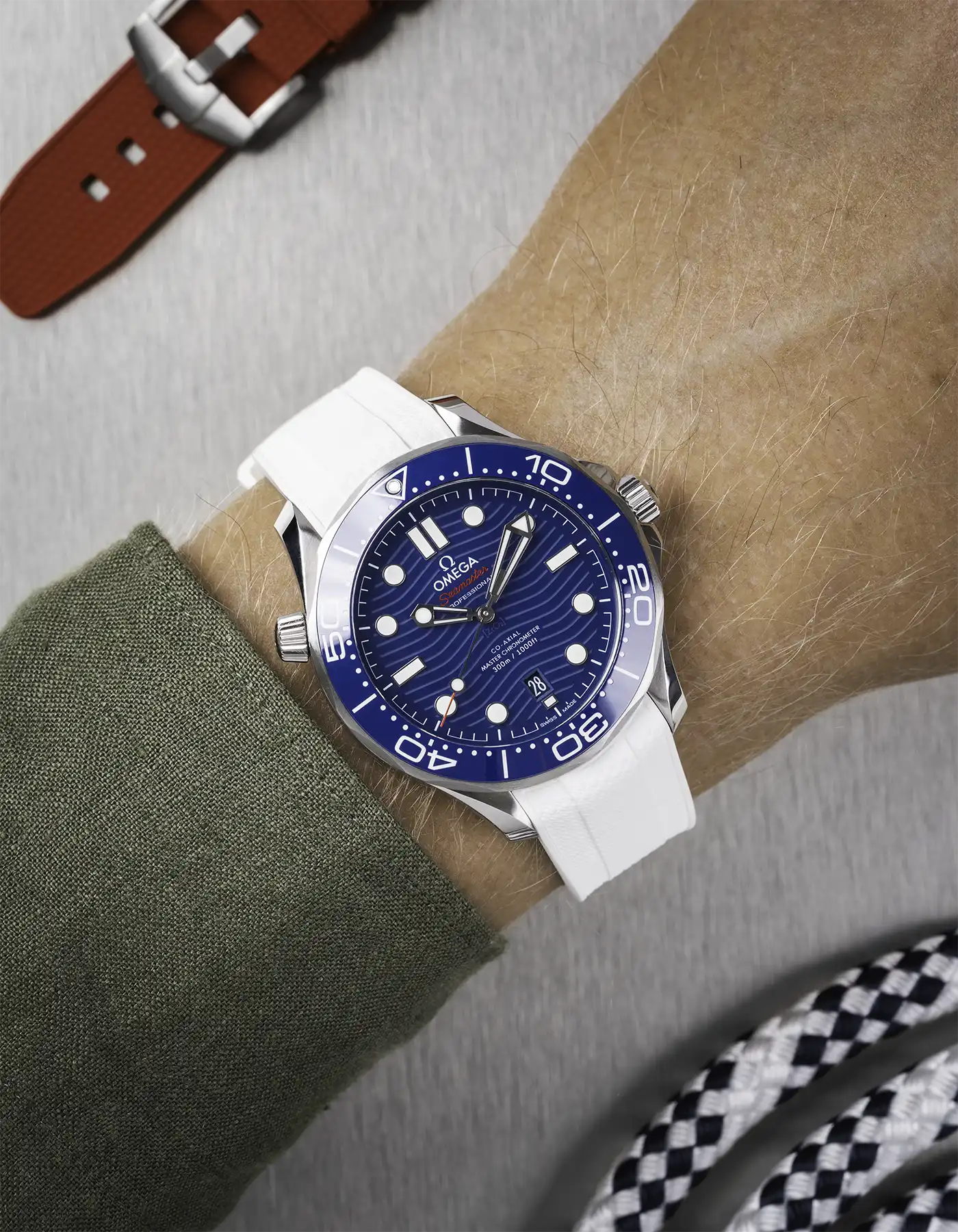 Rubber Strap for Omega Seamaster Diver 300 42mm Blue - Image 14
