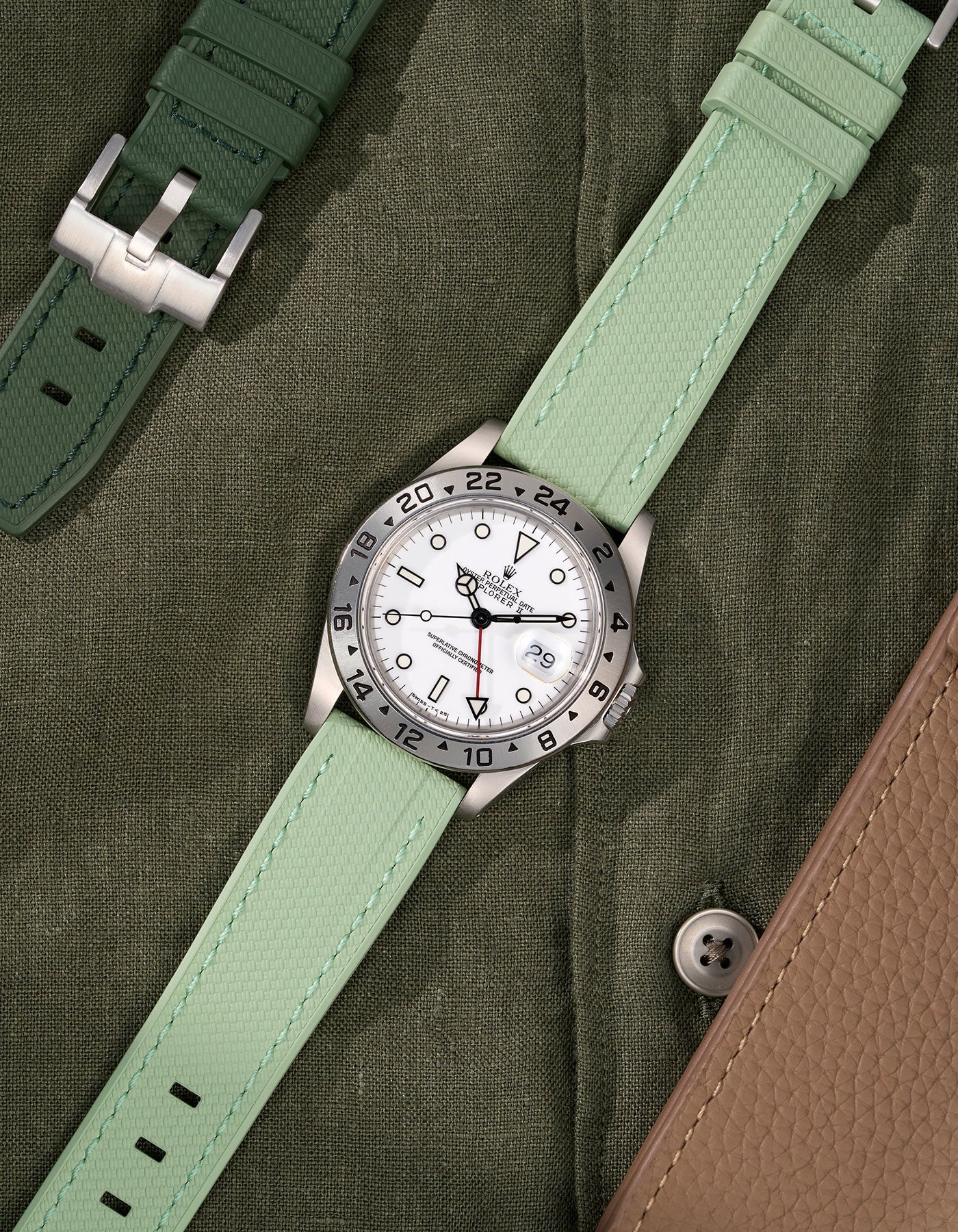 Straight End Vertech FKM Strap - 20mm - Image 21