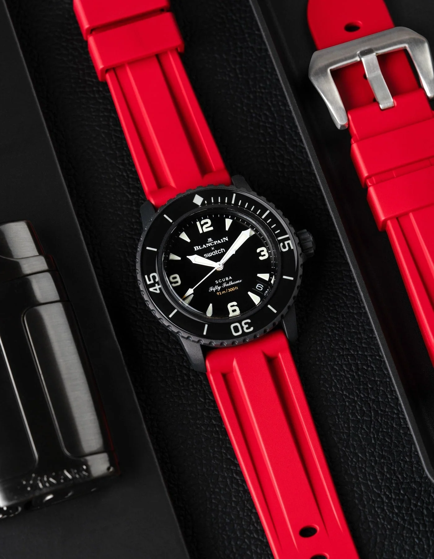Red Universal FKM Rubber Strap 20mm-24mm - Image 3