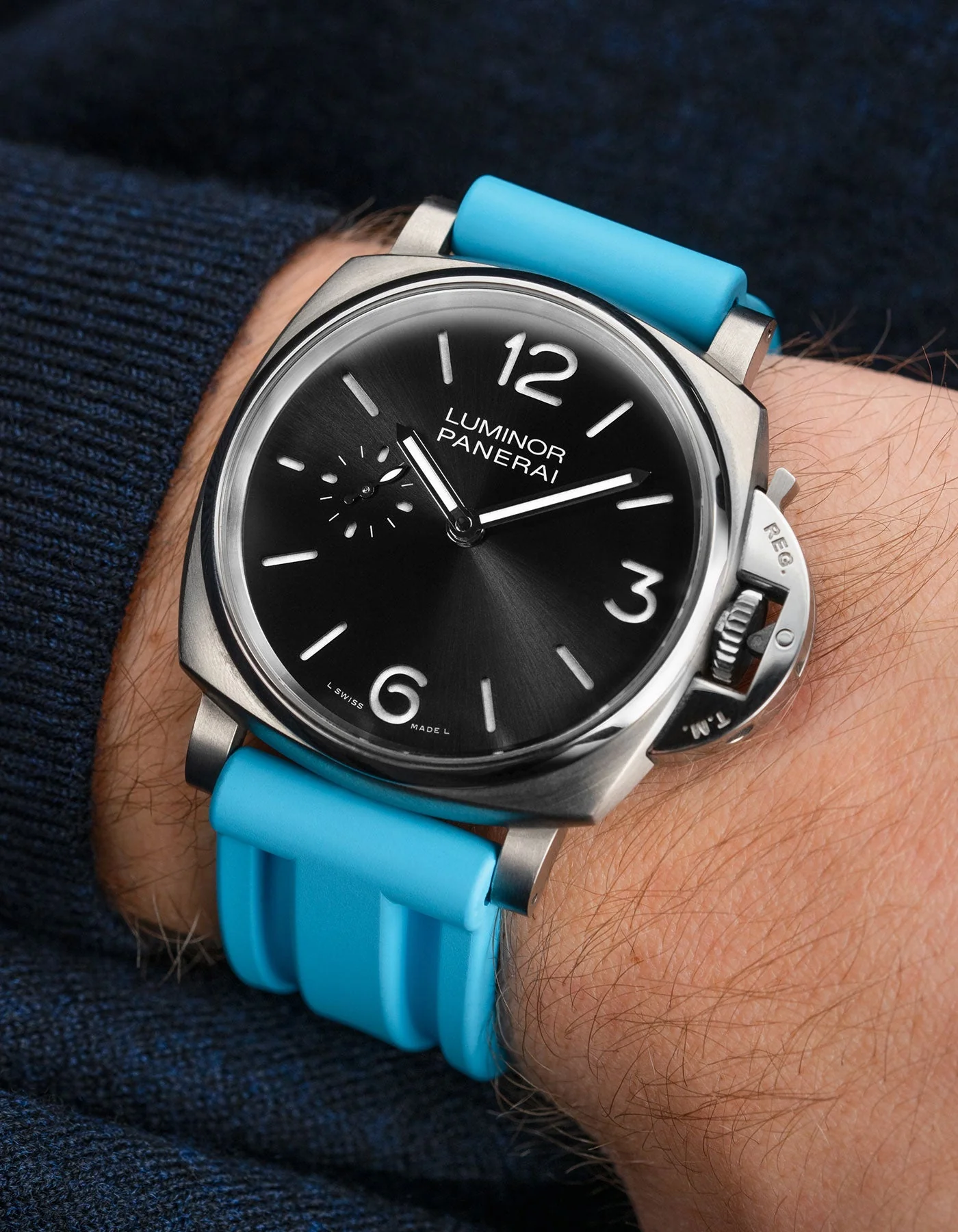 Turquoise Universal FKM Rubber Strap 20mm-24mm - Image 4