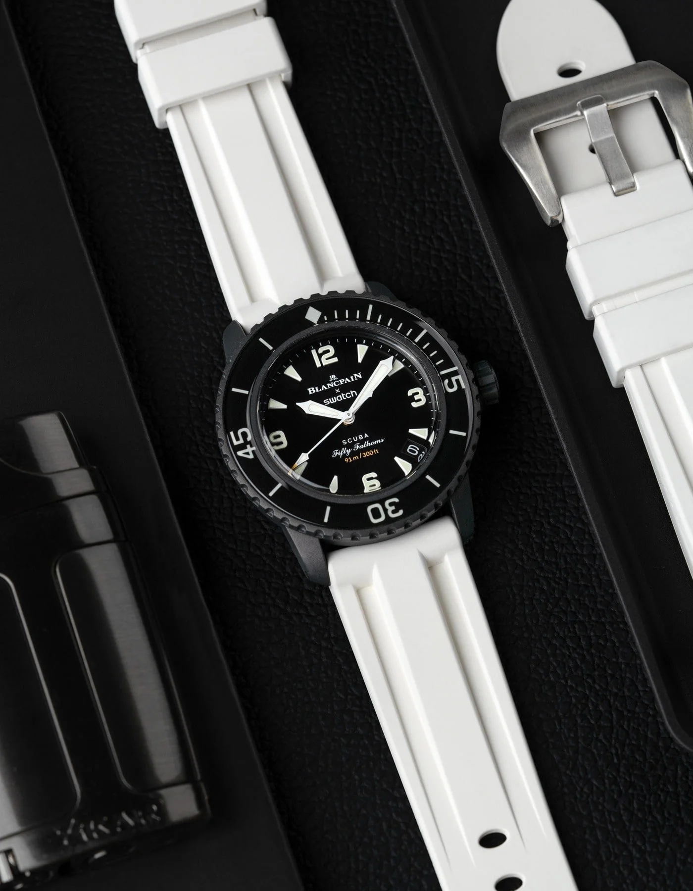 White Universal FKM Rubber Strap 20mm-24mm - Image 3