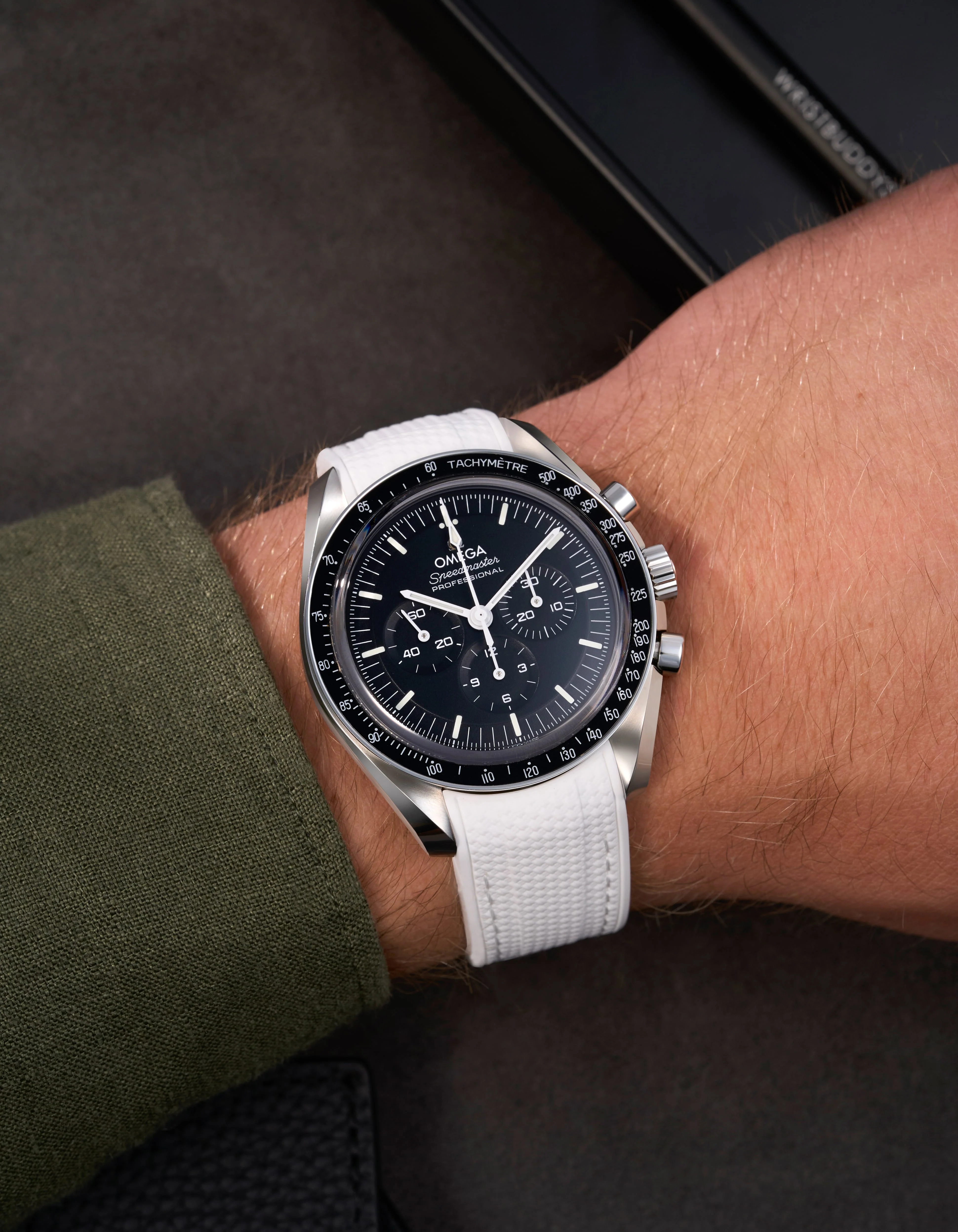 Vertech Rubber Strap for Omega Speedmaster - Image 10