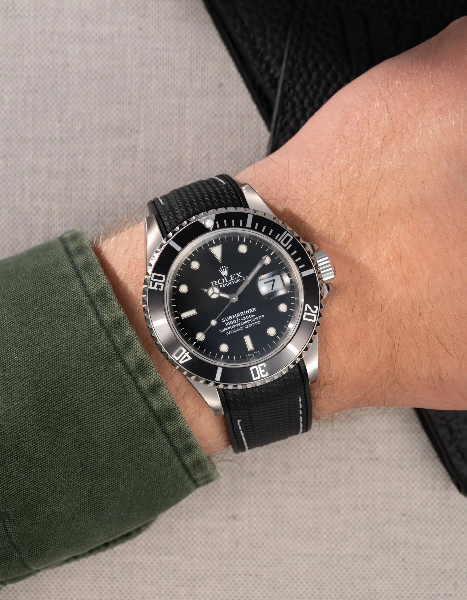 Vertech Rubber Strap for Rolex Submariner 16610 - Image 3